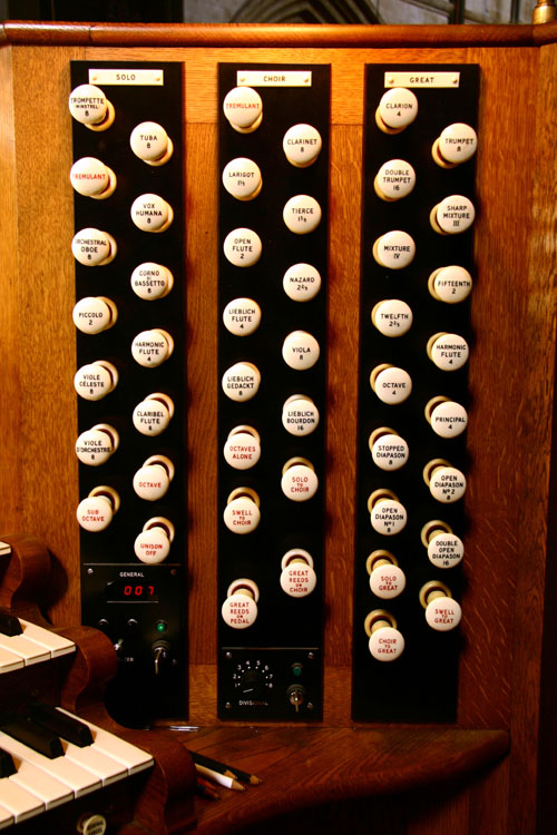 ExeterCath2009May_008