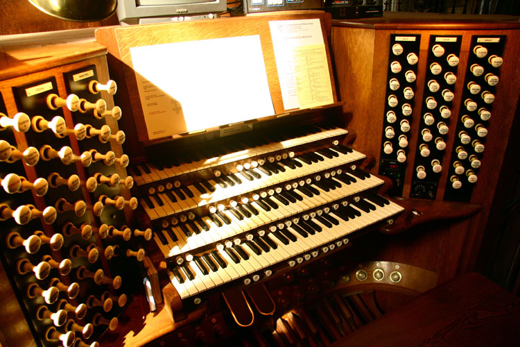 ExeterCath2009May_010