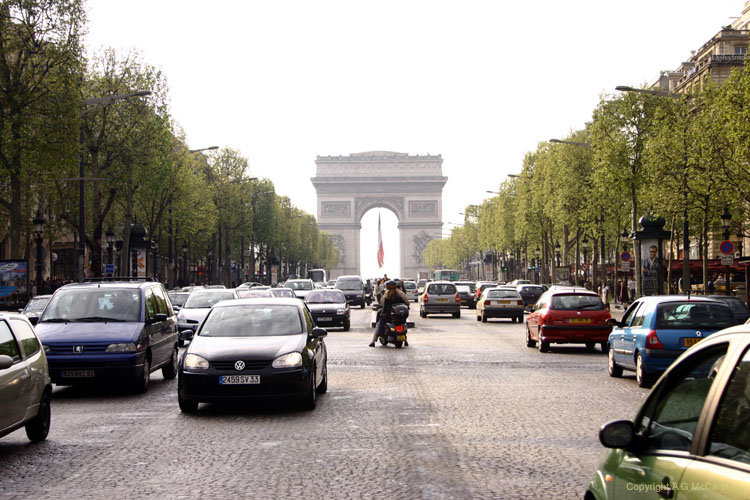ParisChampsElysees2006Apr_003