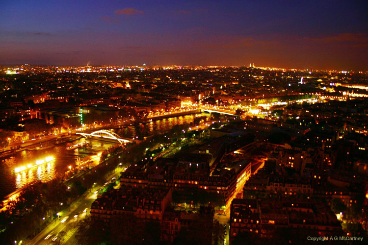 ParisEiffelTower2006Apr_008