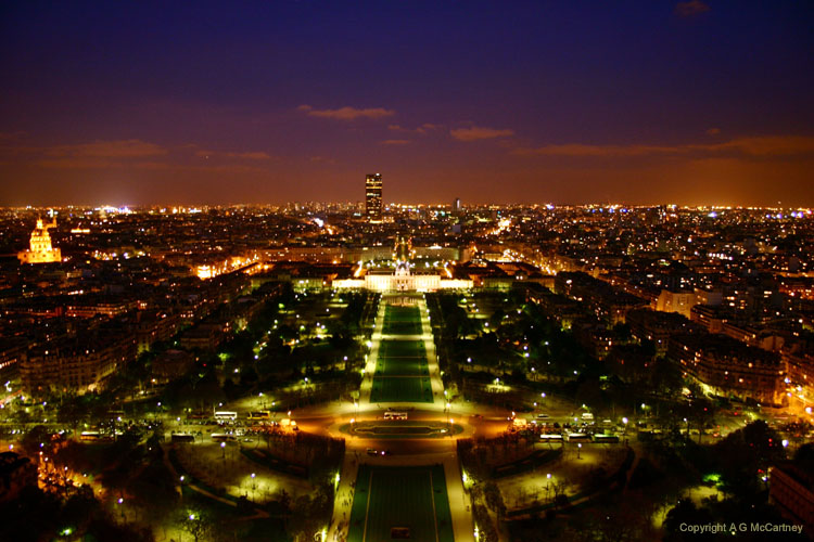 ParisEiffelTower2006Apr_014