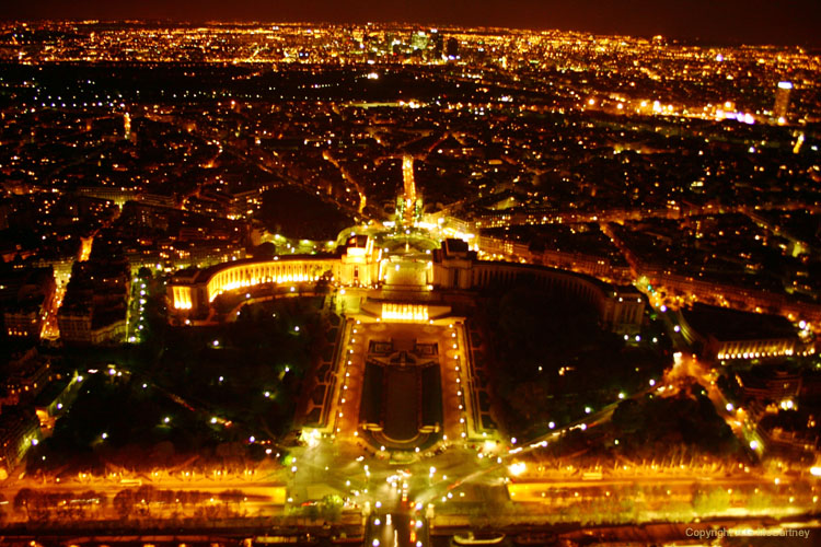 ParisEiffelTower2006Apr_019