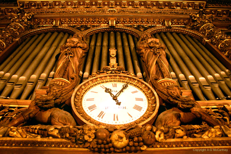 ParisLaMadeline2006Apr_015