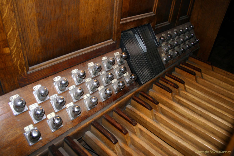 ParisLaMadeline2006Apr_028