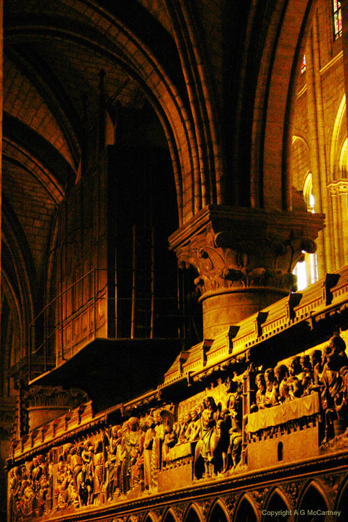 ParisNotreDame2006Apr_012