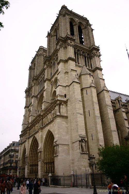 ParisNotreDame2006Apr_015