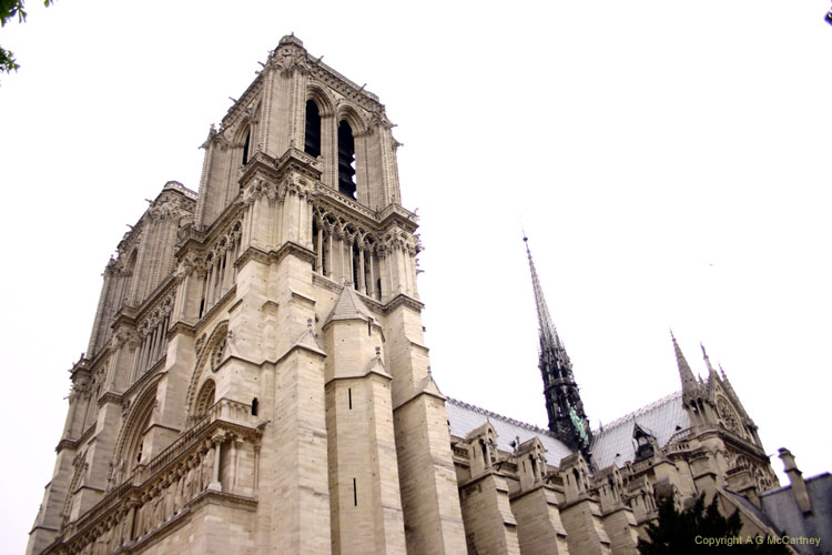 ParisNotreDame2006Apr_016