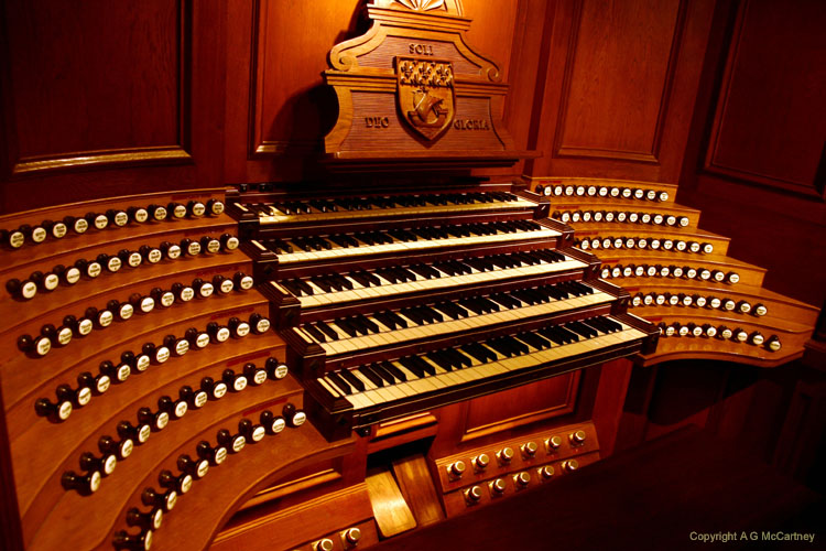 ParisStEustache2006Apr_019