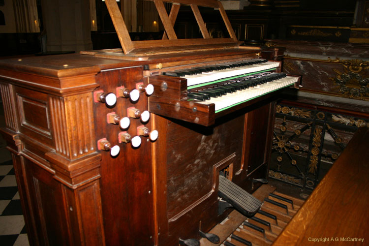 ParisStGervais2006Apr_009