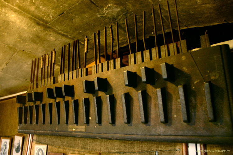 ParisStGervais2006Apr_011