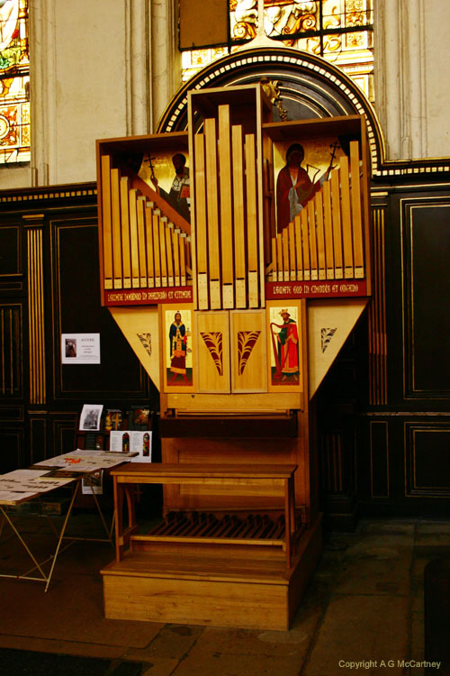 ParisStGervais2006Apr_023