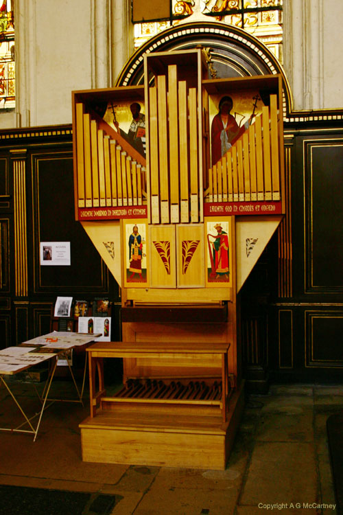 ParisStGervais2006Apr_024