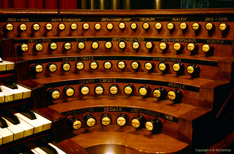 ParisStSulpice2006Apr_021